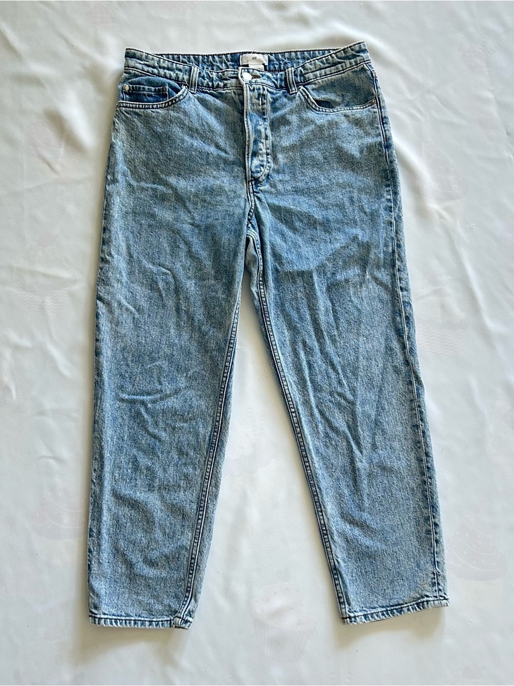 EUC H&M Size 12 Cropped Jeans Capri Pants Medium Wash Blue Button Fly Cotton